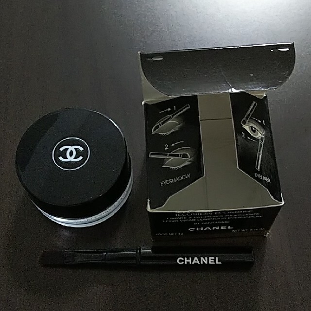 CHANEL(シャネル)の【残量多】CHANEL イリュージョン ドンブル #81 ファンタズム  コスメ/美容のベースメイク/化粧品(アイシャドウ)の商品写真