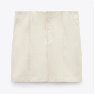 ザラ(ZARA)の新品未使用　ZARA 白　ミニスカート(ミニスカート)