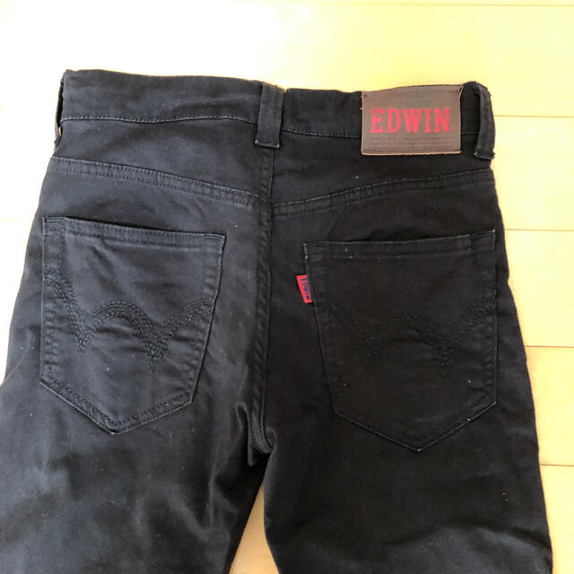 EDWIN(エドウィン)のズボン 150 黒 キッズ/ベビー/マタニティのキッズ服男の子用(90cm~)(パンツ/スパッツ)の商品写真