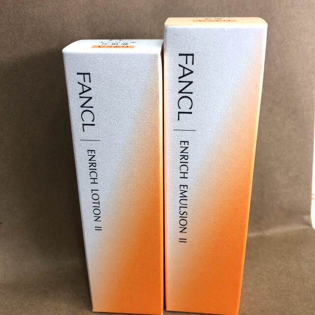 FANCL(ファンケル)の未使用！ファンケルエンリッチ化粧液＆乳液II (30ml×2)＋ケアセット2付 コスメ/美容のスキンケア/基礎化粧品(化粧水/ローション)の商品写真