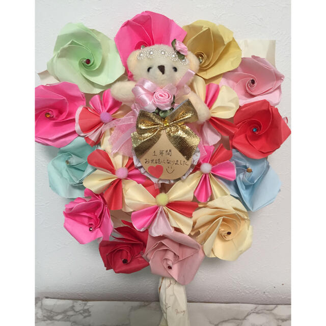 かわいいクマ付き 特大華やか折り紙花束 メッセージオーダーできます の通販 By たけちゃん S Shop ラクマ