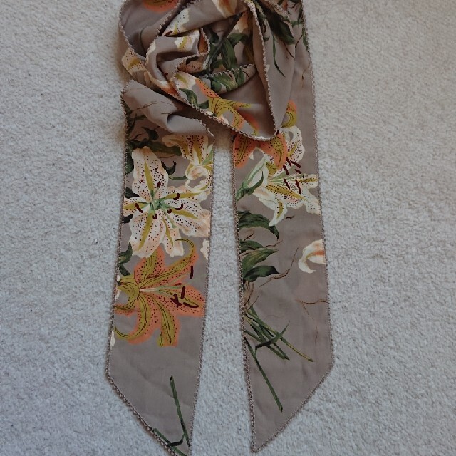 KANEKO ISAO(カネコイサオ)のスカーフまたは腰ひも/ベージュ レディースのファッション小物(バンダナ/スカーフ)の商品写真