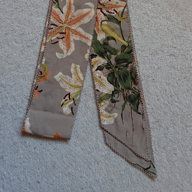 KANEKO ISAO(カネコイサオ)のスカーフまたは腰ひも/ベージュ レディースのファッション小物(バンダナ/スカーフ)の商品写真