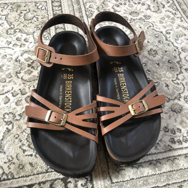 BIRKENSTOCK(ビルケンシュトック)のBIRKENSTOCK BALI ブラウン レディースの靴/シューズ(サンダル)の商品写真