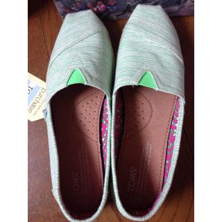 トムズ(TOMS)のSALE!新品7.5Toms(スリッポン/モカシン)