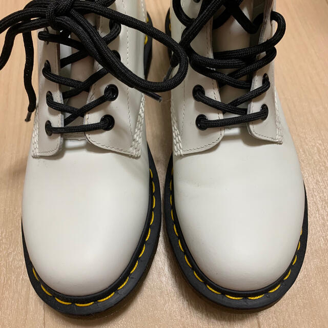 Dr.Martens(ドクターマーチン)のたかちん様専用　Dr.Martens ドクターマーチン 白ブーツ 8ホール　　 レディースの靴/シューズ(ブーツ)の商品写真