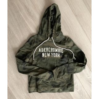 アバクロンビーアンドフィッチ(Abercrombie&Fitch)の【最終お値下げ】Abercrombie カモフラージュフードパーカー(パーカー)