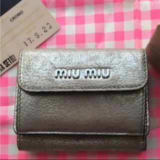 ミュウミュウ(miumiu)のMIUMIU 三つ折財布(財布)