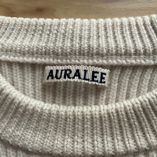 COMOLI(コモリ)のAURALEE SUPER FINE WOOL RIB KNIT IVORY メンズのトップス(ニット/セーター)の商品写真