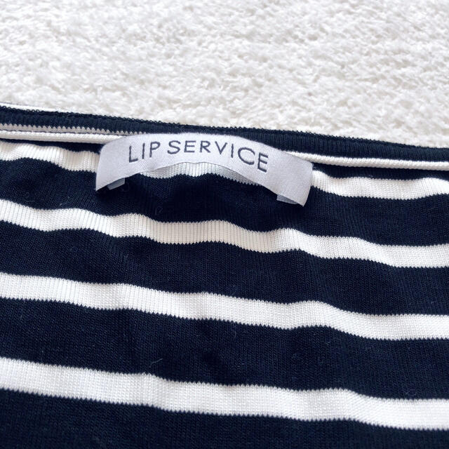 LIP SERVICE(リップサービス)のリップサービス ❣️ショート丈　トップス　カシュクール Ｖネック　ボーダー レディースのトップス(カットソー(長袖/七分))の商品写真