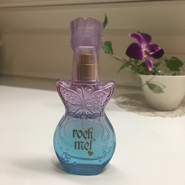 ANNA SUI(アナスイ)のアナスイ 香水 ロックミー コスメ/美容の香水(香水(女性用))の商品写真