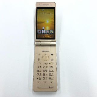 パナソニック(Panasonic)のdocomo P-01G ゴールド(携帯電話本体)