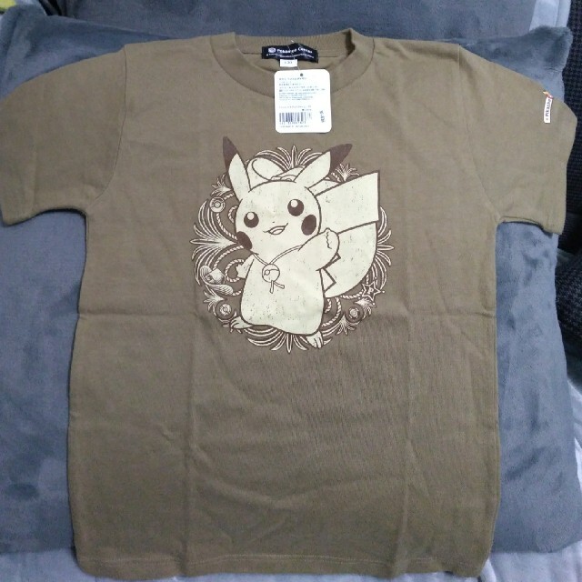 ポケモン(ポケモン)のポケモンセンター Tシャツ ピカチュウファーム サイズ130cm キッズ/ベビー/マタニティのキッズ服男の子用(90cm~)(Tシャツ/カットソー)の商品写真