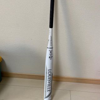 ルイスビルスラッガー(Louisville Slugger)のカタリスト85㎝710g ソフトボール用3号バット(バット)