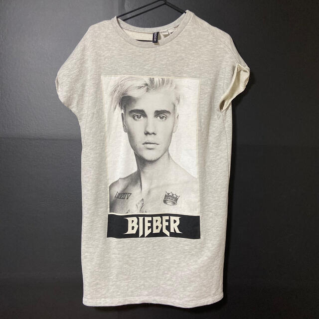 H&M(エイチアンドエム)のセール❗️JUSTIN BIEBER H&M シャツ メンズのトップス(Tシャツ/カットソー(半袖/袖なし))の商品写真