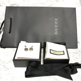 グッチ(Gucci)の値下げ中！グッチ ブラインドフォーラブ キャット シルバー&ブルーピアス(ピアス)