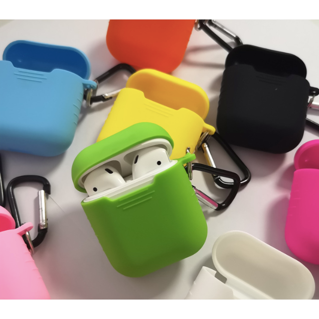 airpods ケース エアーポッズ シリコン 耐衝撃 グレー スマホ/家電/カメラのスマホアクセサリー(その他)の商品写真