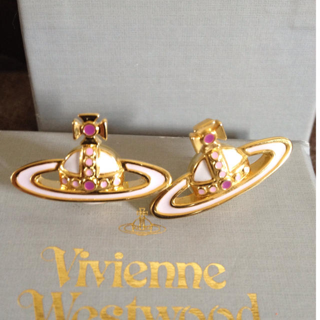 Vivienne Westwood - 値下げ！ヴィヴィアン☆レア限定色ピアス