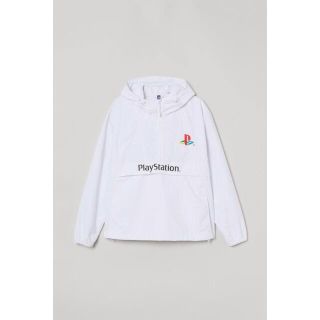 エイチアンドエム(H&M)の【新品】H&M × PlayStation コラボ ナイロンパーカー(ナイロンジャケット)