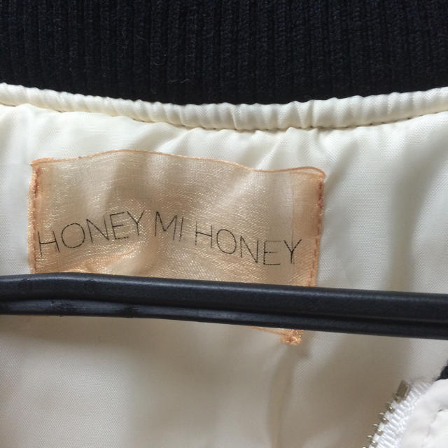 Honey mi Honey(ハニーミーハニー)のハニーミーハニー♡リボンブルゾン レディースのジャケット/アウター(ナイロンジャケット)の商品写真