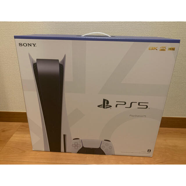 PlayStation(プレイステーション)のPS5  プレイステーション5 本体 通常版  新品未開封 エンタメ/ホビーのゲームソフト/ゲーム機本体(家庭用ゲーム機本体)の商品写真