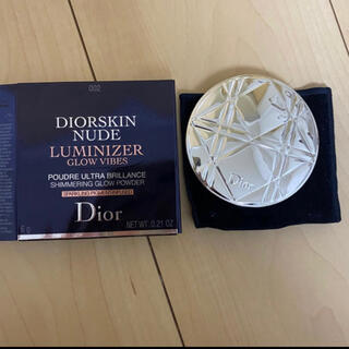 ディオール(Dior)のDIOR スキン　ミネナルヌードルミナイザー　美品　ほぼ未使用　グロウバイブス(チーク)
