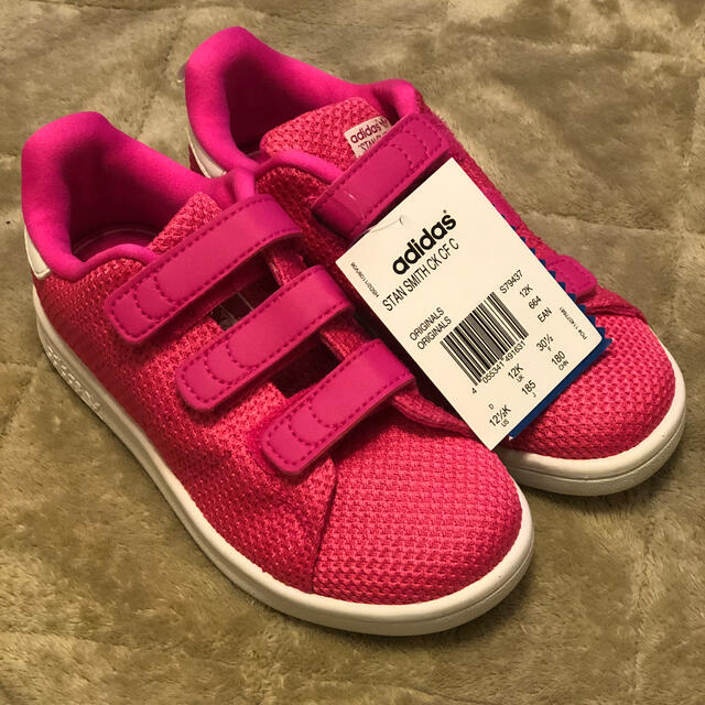 adidas(アディダス)のadidas スタンスミス キッズ/ベビー/マタニティのキッズ靴/シューズ(15cm~)(スニーカー)の商品写真