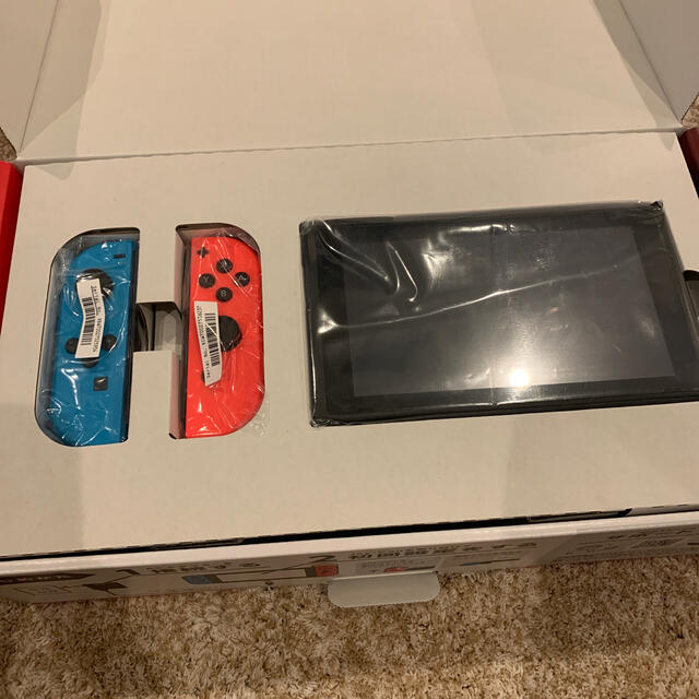 新型Nintendo Switch本体　美品