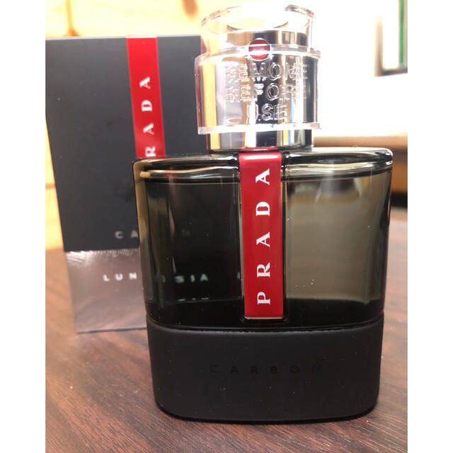 PRADA - 【オススメ】プラダ 香水 ルナロッサ カーボン オーデトワレの通販 by こう's shop｜プラダならラクマ