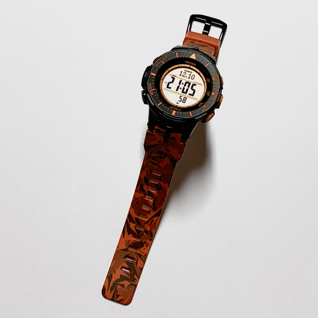 CASIO(カシオ)の美品 CASIO PRO TREK PRG-300CM-4 カシオ プロトレック メンズの時計(腕時計(デジタル))の商品写真