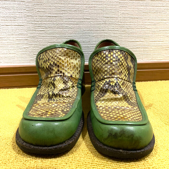 KENZO(ケンゾー)のKENZO パイソンローファー　23.5 古着好き　 レディースの靴/シューズ(ローファー/革靴)の商品写真