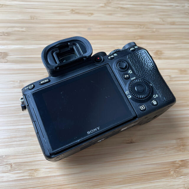 SONY(ソニー)のソニー　SONY α7RIII 実用品 スマホ/家電/カメラのカメラ(ミラーレス一眼)の商品写真