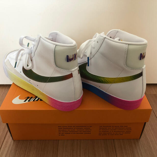 NIKE BLAZER MID '77