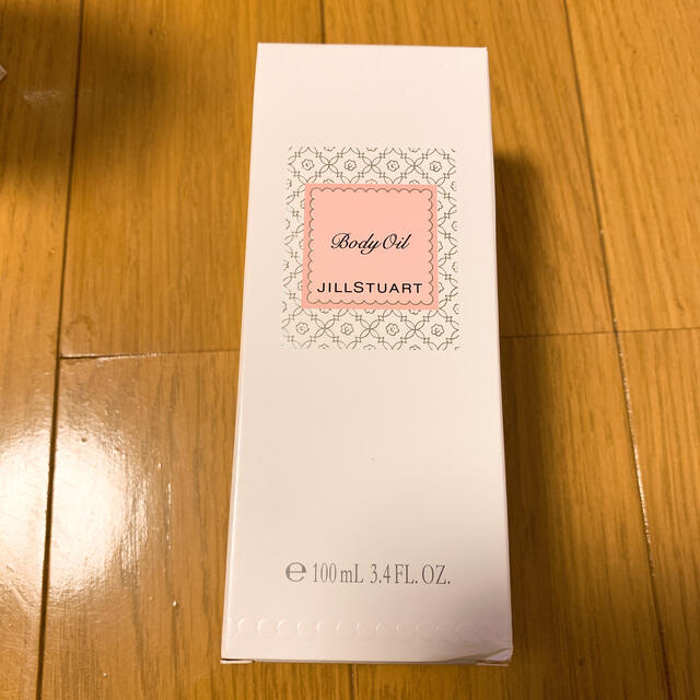 JILLSTUART(ジルスチュアート)のジルスチュアート リラックス ボディオイル 100ml コスメ/美容のボディケア(ボディオイル)の商品写真