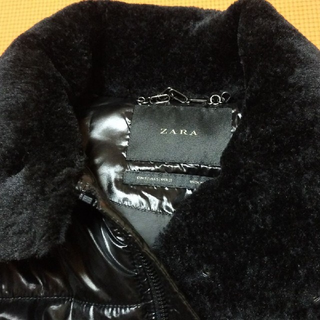 ZARA(ザラ)のザラベスト メンズのジャケット/アウター(ダウンベスト)の商品写真