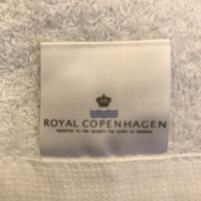 ROYAL COPENHAGEN(ロイヤルコペンハーゲン)のRoyal Copenhagen フェイスタオル2枚 インテリア/住まい/日用品の日用品/生活雑貨/旅行(タオル/バス用品)の商品写真