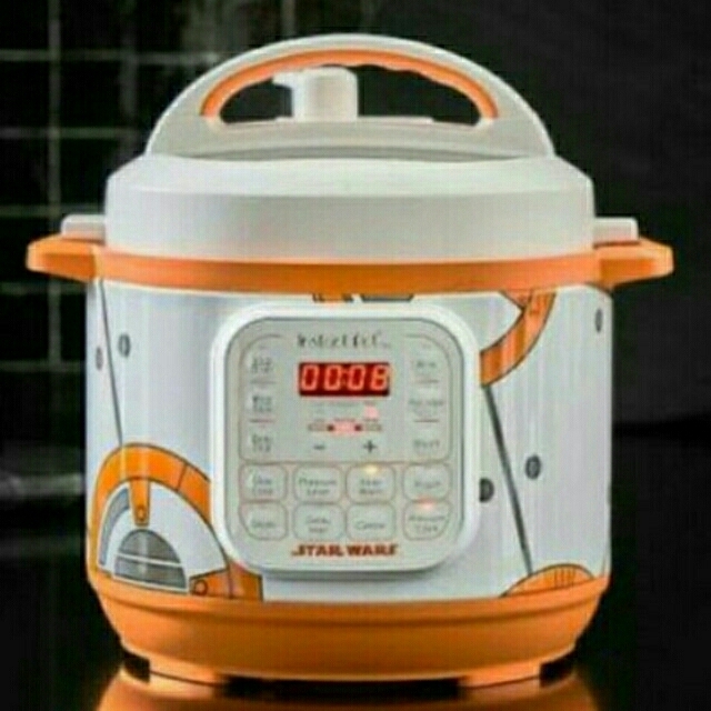 Williams-Sonoma(ウィリアムズソノマ)のInstant pot スターウォーズ star wars BB-8 新品 インテリア/住まい/日用品のキッチン/食器(調理道具/製菓道具)の商品写真