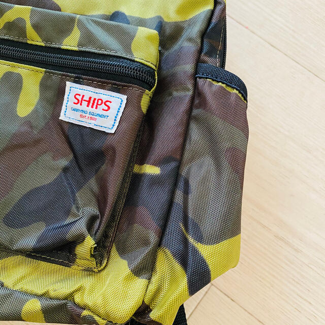 SHIPS KIDS(シップスキッズ)の美品 SHIPSKIDS 迷彩リュック キッズ/ベビー/マタニティのこども用バッグ(リュックサック)の商品写真