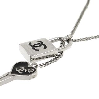 CHANEL - ココマーク付きカデナハートキーネックレスの通販 by CHANEL - ココマーク付きカデナハートキーネックレスの通販 by
