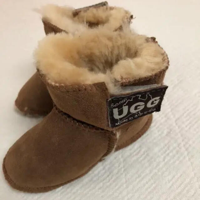 UGG(アグ)のugg ムートンブーツ　ファーストシューズ　baby 12 アグベビー　未使用品 キッズ/ベビー/マタニティのベビー靴/シューズ(~14cm)(ブーツ)の商品写真