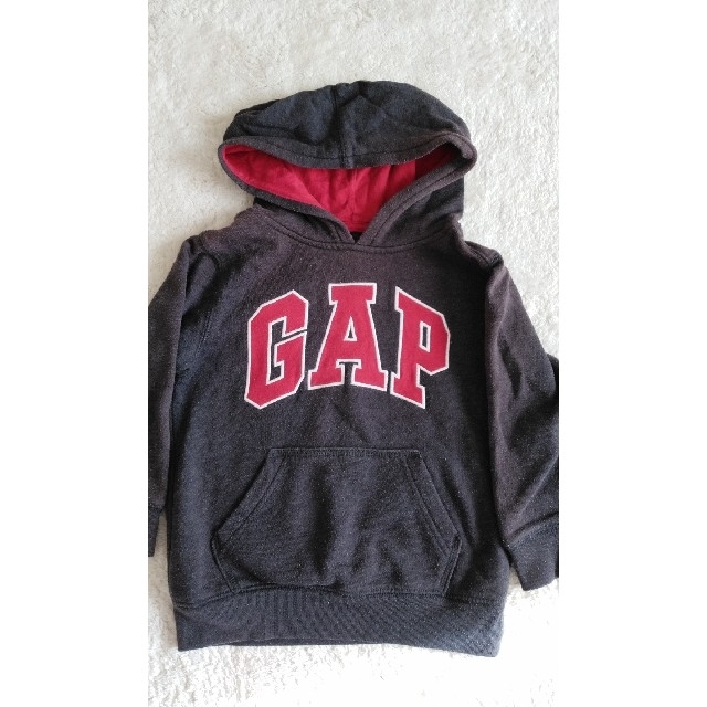 GAP(ギャップ)のGap 110センチパーカー付きトレーナー キッズ/ベビー/マタニティのキッズ服女の子用(90cm~)(ジャケット/上着)の商品写真