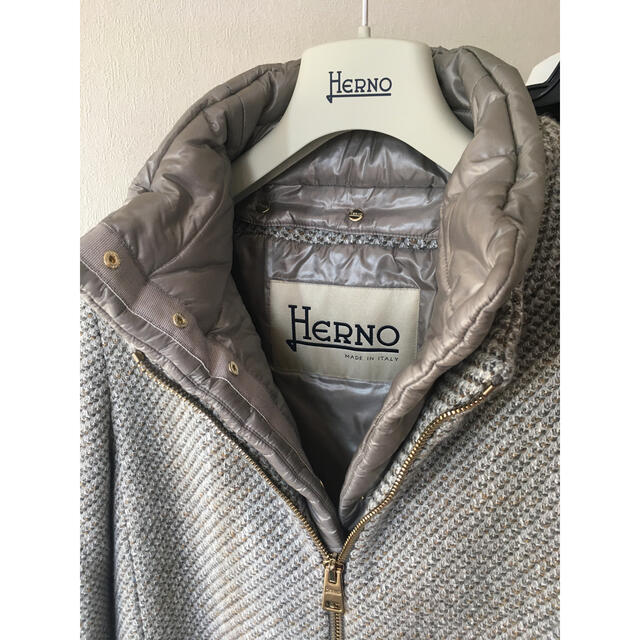 HERNO(ヘルノ)のLeaf様専用　Herno 2020AW 雑誌掲載 コート ツイード キルティン レディースのジャケット/アウター(ロングコート)の商品写真