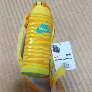 ナイキ(NIKE)のむらさき様専用　保冷専用　NIKI HYDRATION BOTTLE 0.5L(弁当用品)