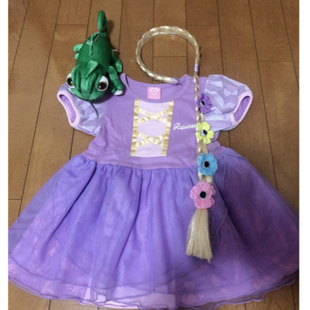 carter's(カーターズ)の専用♡ラプンツェルワンピ&花柄ワンピ キッズ/ベビー/マタニティのキッズ服女の子用(90cm~)(ワンピース)の商品写真