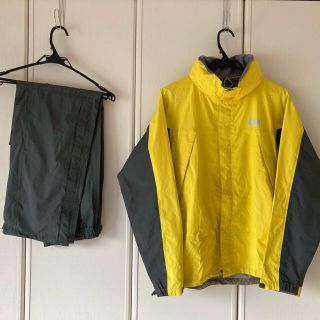 ヘリーハンセン(HELLY HANSEN)のヘリー　ハンセン　レインウェア　セットアップ　イエロー(登山用品)