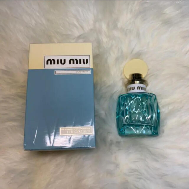 miumiu(ミュウミュウ)のmiu miu ローブルーオードパルファム コスメ/美容の香水(香水(女性用))の商品写真