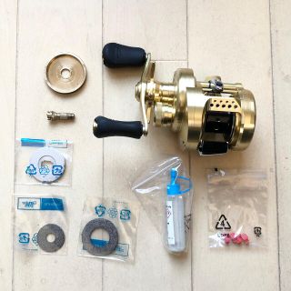 シマノ(SHIMANO)のカルカッタコンクエスト101、ハイギアセット(リール)