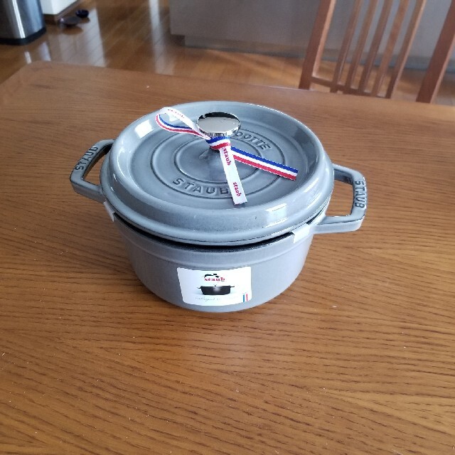 【Staub】ピコ・ココット ラウンド 20cm　グラファイトグレー36kg容量