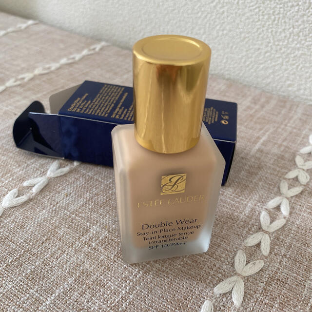 Estee Lauder(エスティローダー)の新品未使用　ダブルウェア　クールバニラ コスメ/美容のベースメイク/化粧品(ファンデーション)の商品写真