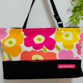 マリメッコ(marimekko)のボックスティッシュケース(2月28日までの販売)(ティッシュボックス)